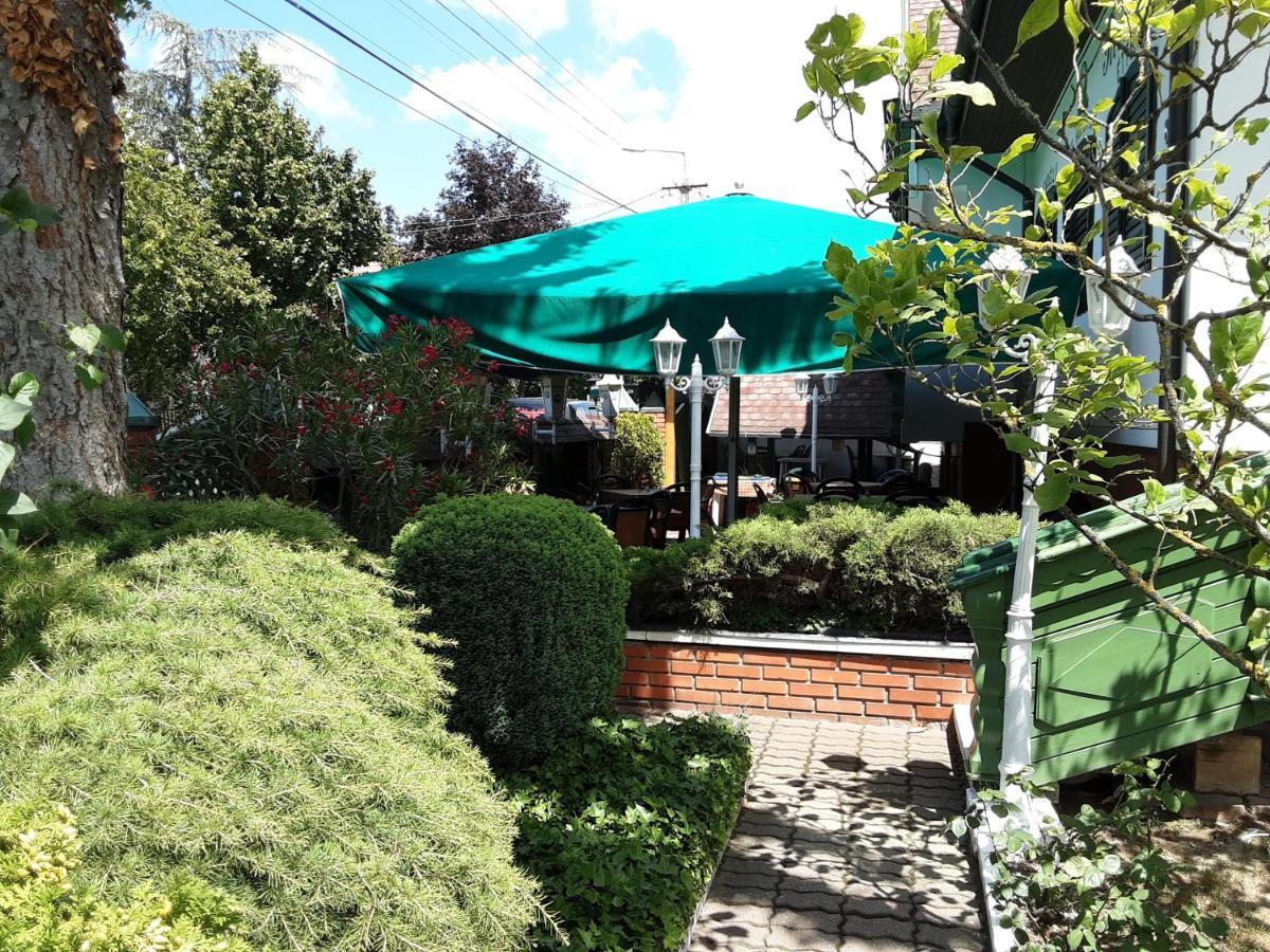 St Hubertus Panzio Bed & Breakfast Hévíz Exterior foto